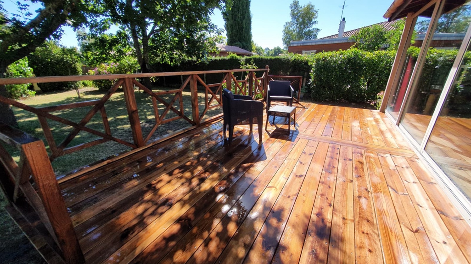 Terrasse avec garde-corps